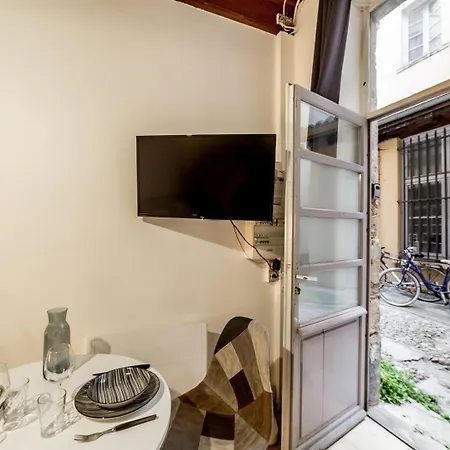 In | Le Canut - Sejour Au Calme - Apartamento Lyon